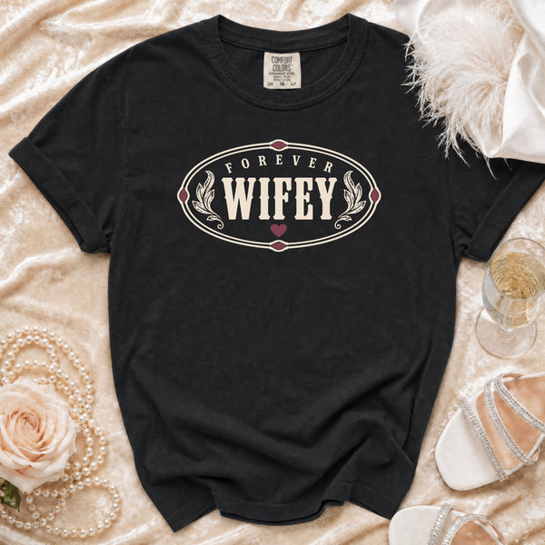 Forever Wifey T-shirt in Black