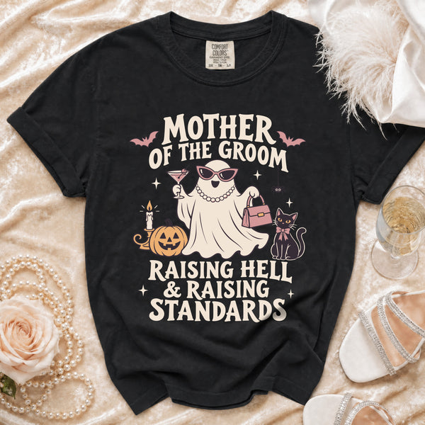 Spooky Mother T-Shirt in Black