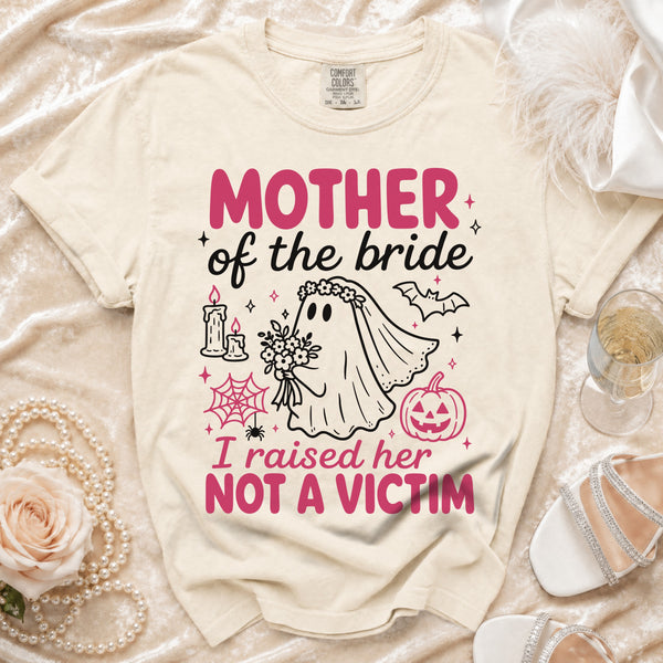 Bridal Ghost Mom T-Shirt in Ivory