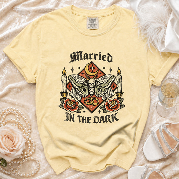 Married Dark T-shirt in Butter