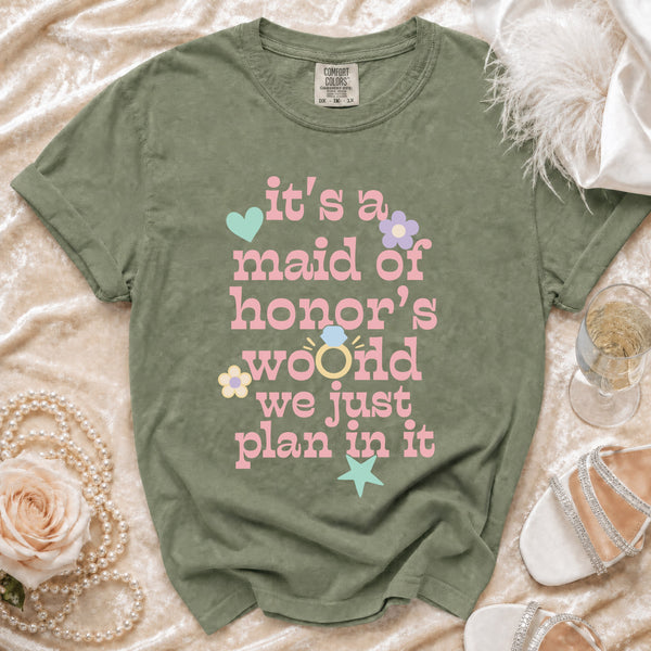 Maid of Honor World T-shirt in Moss