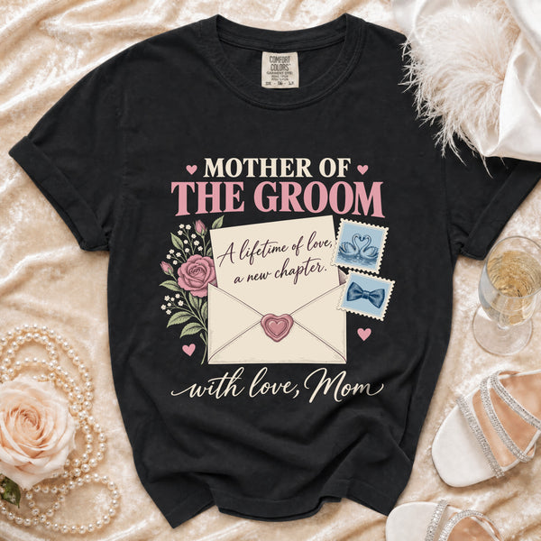 Groom Mom T-Shirt in Black
