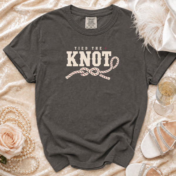 Tied Knot T-shirt in Pepper