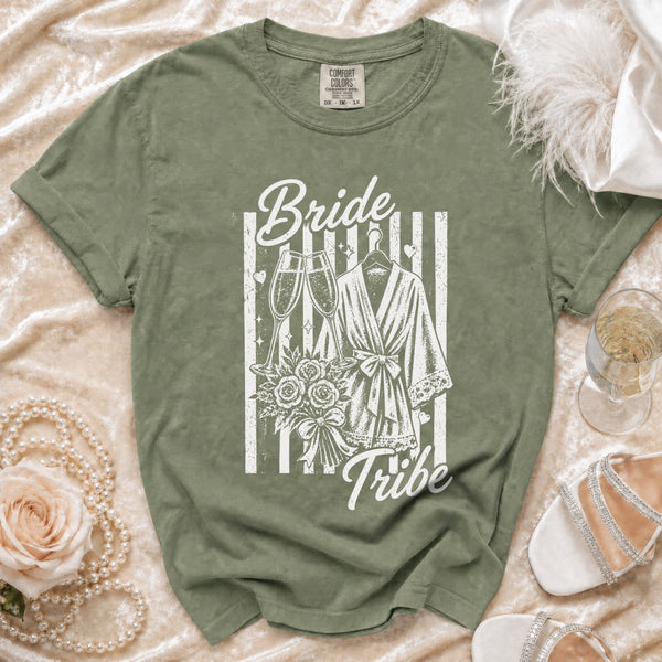 Bride Tribe T-shirt in Moss