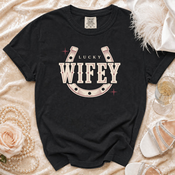 Lucky Wifey T-shirt in Black