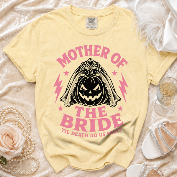 Spooky Matron T-Shirt in Butter