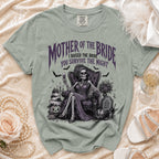 T-shirt with skeleton mother of the bride graphic: "I raised the bride, you survive the night."