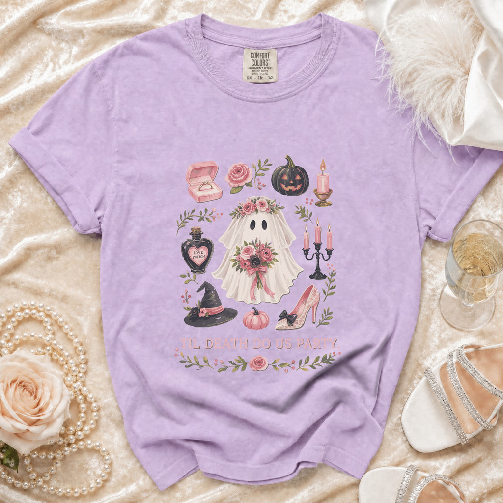 Lavender Comfort Colors t-shirt with "Til Death Do Us Party" and bridal ghost graphic.