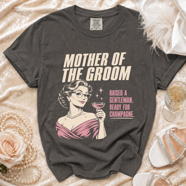 Groom Mom T-shirt in Pepper