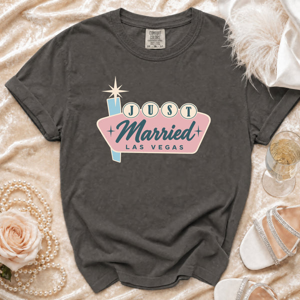 Just Married T-shirt in Pepper