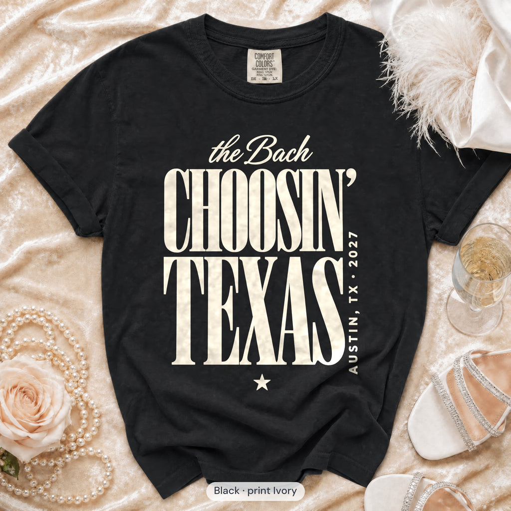 Black Choosin' Texas bachelorette crew t-shirt, print in ivory