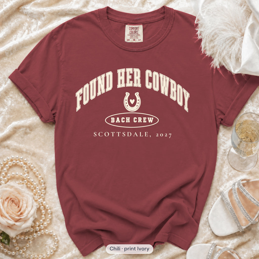 Chili Found Her Cowboy bachelorette crew t-shirt, print in ivory