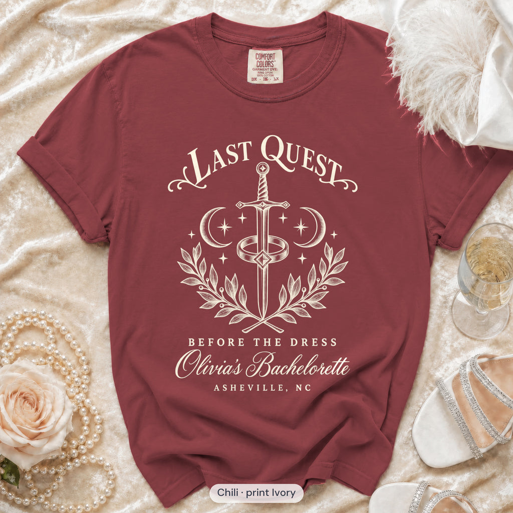 Chili Last Quest Before The Dress bachelorette crew t-shirt, print in ivory