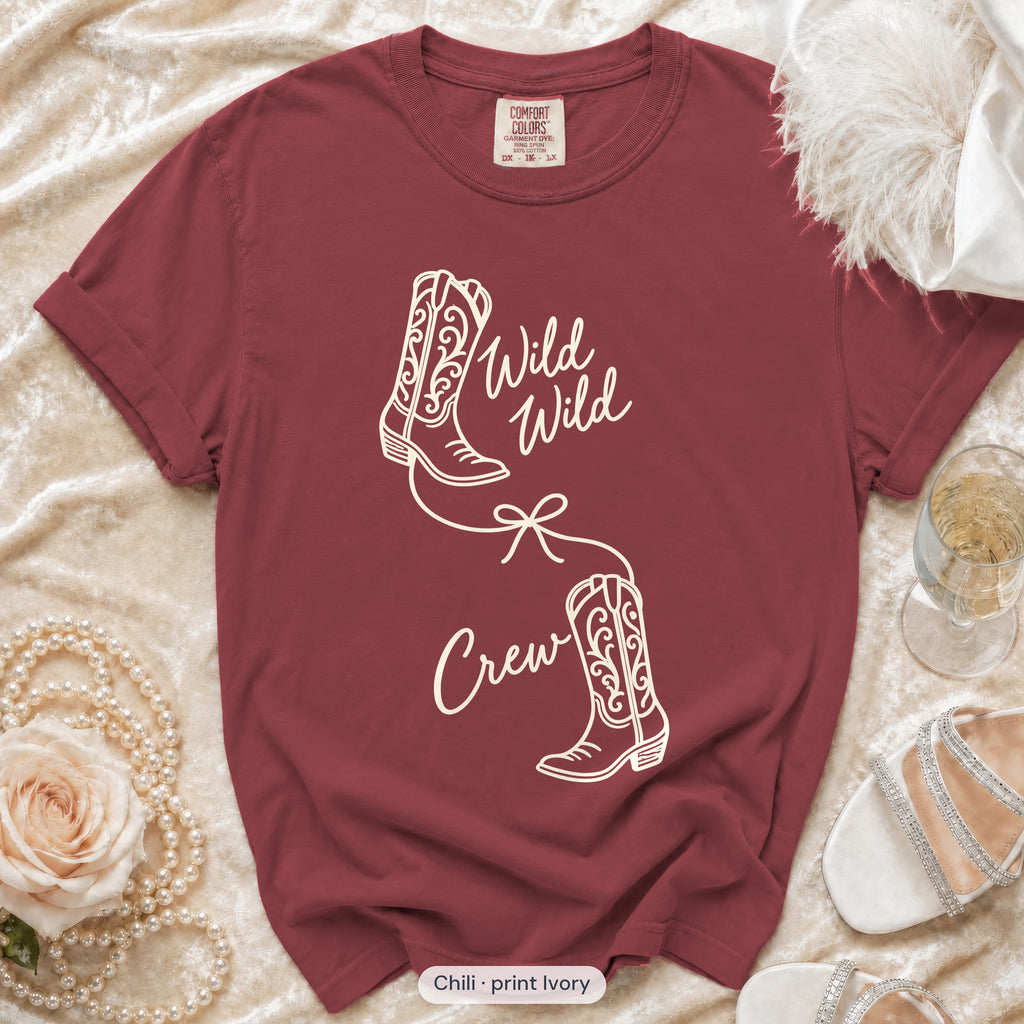 Chili Wild Wild Wife & Wild Wild Crew bachelorette crew t-shirt, print in ivory